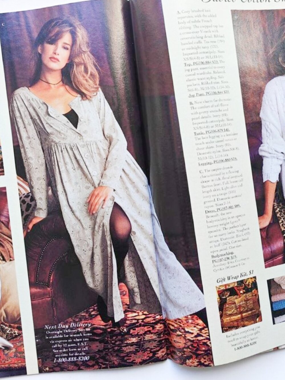 Victoria’s Secret Holiday 1993 Special Gift Edition Catalog Lingerie Vintage - Picture 9 of 11